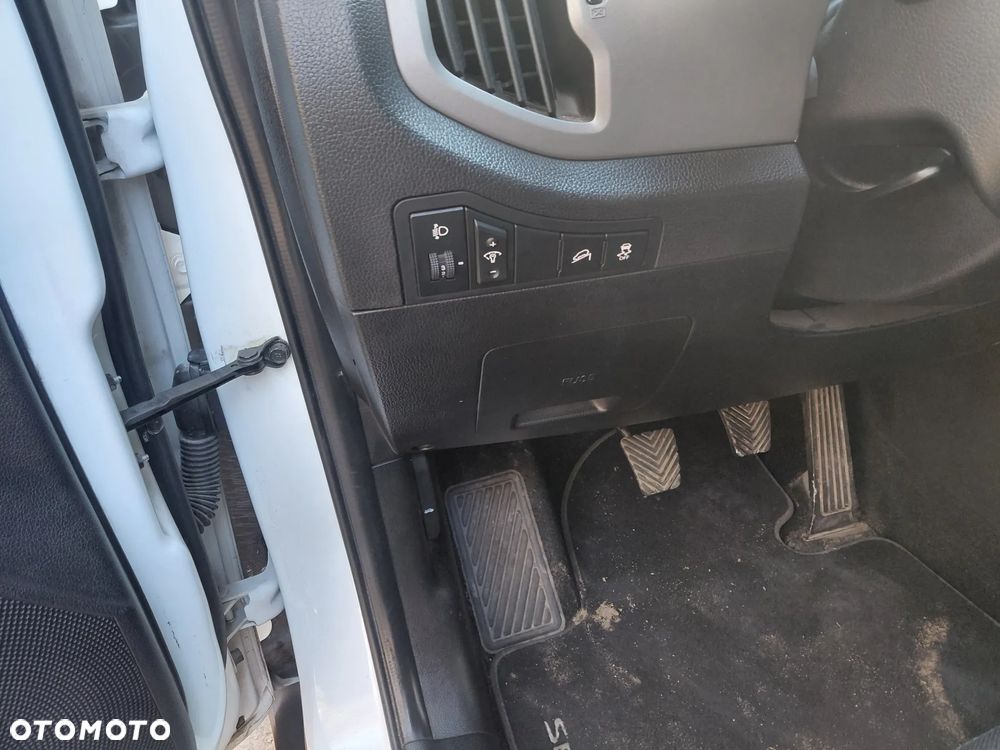 Kia Sportage 1.6 GDI Business Line 2WD - 12
