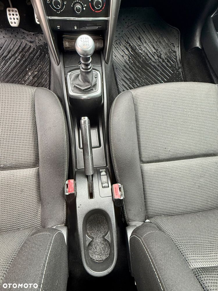 Peugeot 207 CC 1.6 HDi Premium - 29