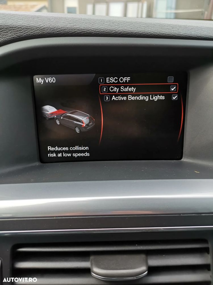 Volvo V60 D4 Start-Stop Momentum - 12