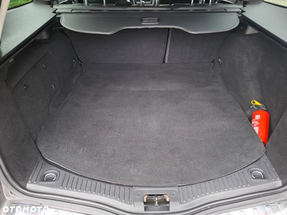 Ford Mondeo 2.0 T Titanium S - 39