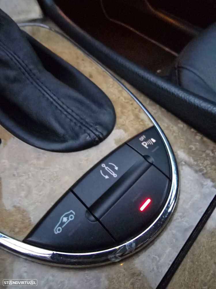 Mercedes-Benz E 320 CDI 7G-TRONIC Avantgarde DPF BusinessEDITION - 12