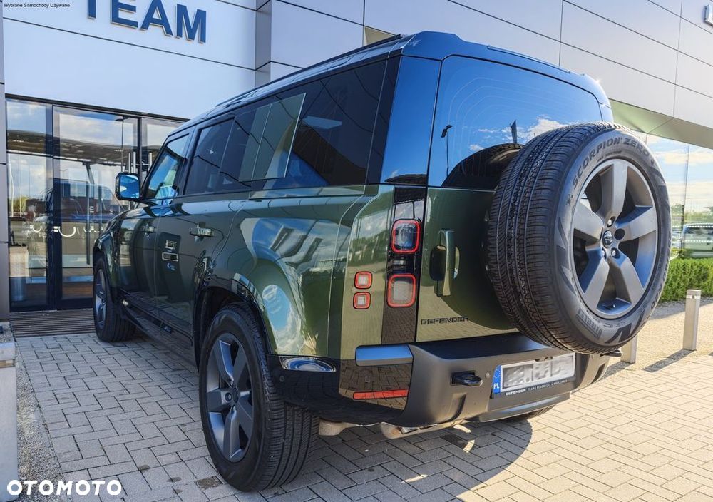 Land Rover Defender - 11