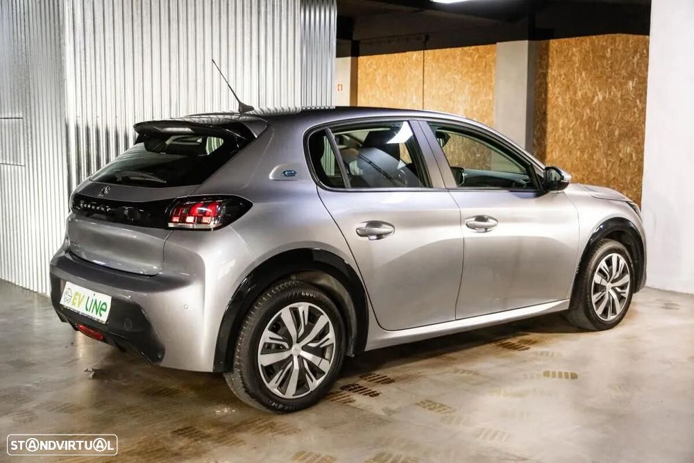 Peugeot e-208 - 9
