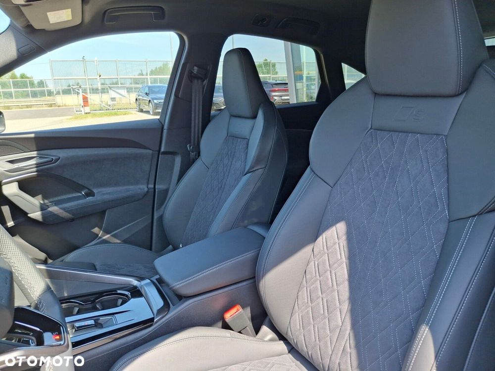 Audi Q5 Sportback - 26