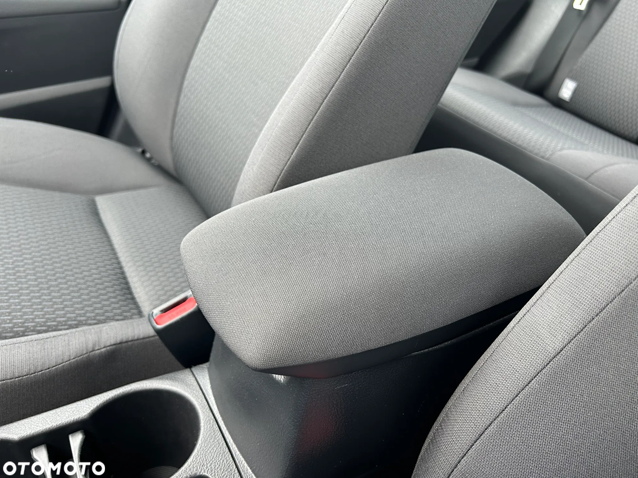 Toyota Corolla 1.4 D-4D Active - 8
