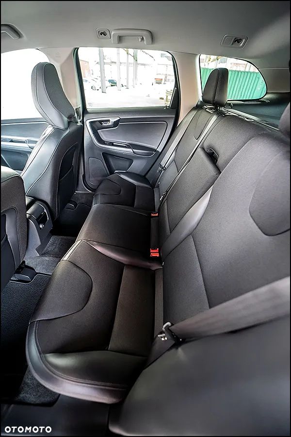 Volvo XC 60 D4 Kinetic - 33