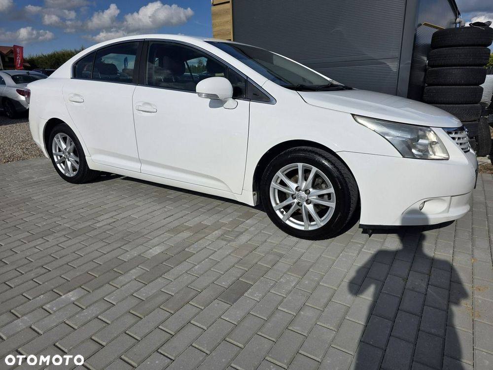 Toyota Avensis - 5