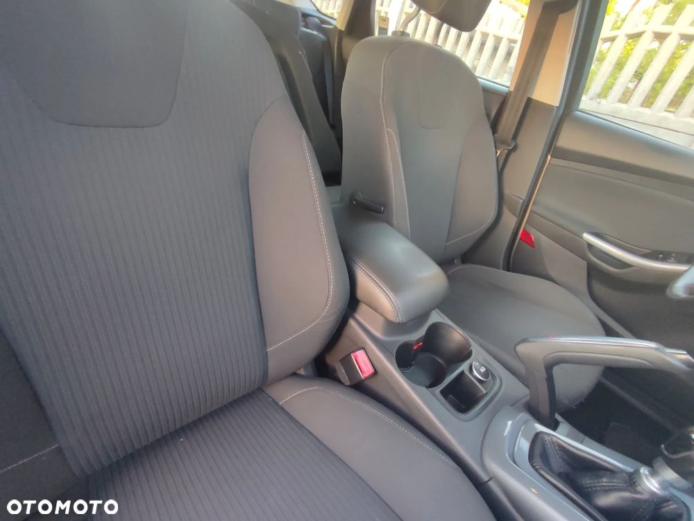 Ford Focus - 30