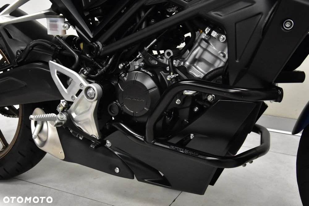 Honda CB - 27