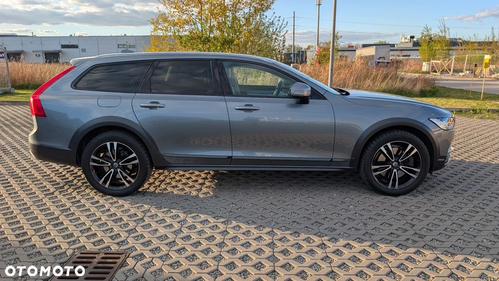 Volvo V90 Cross Country D4 AWD - 3