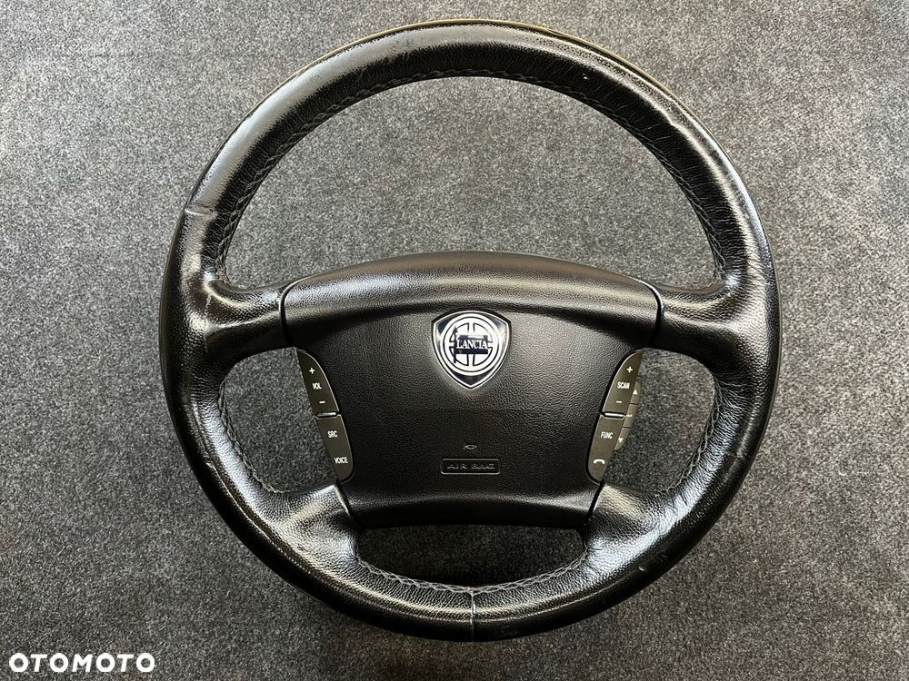 Lancia Thesis kierownica skóra skórzana multifunkcja airbag do obszycia