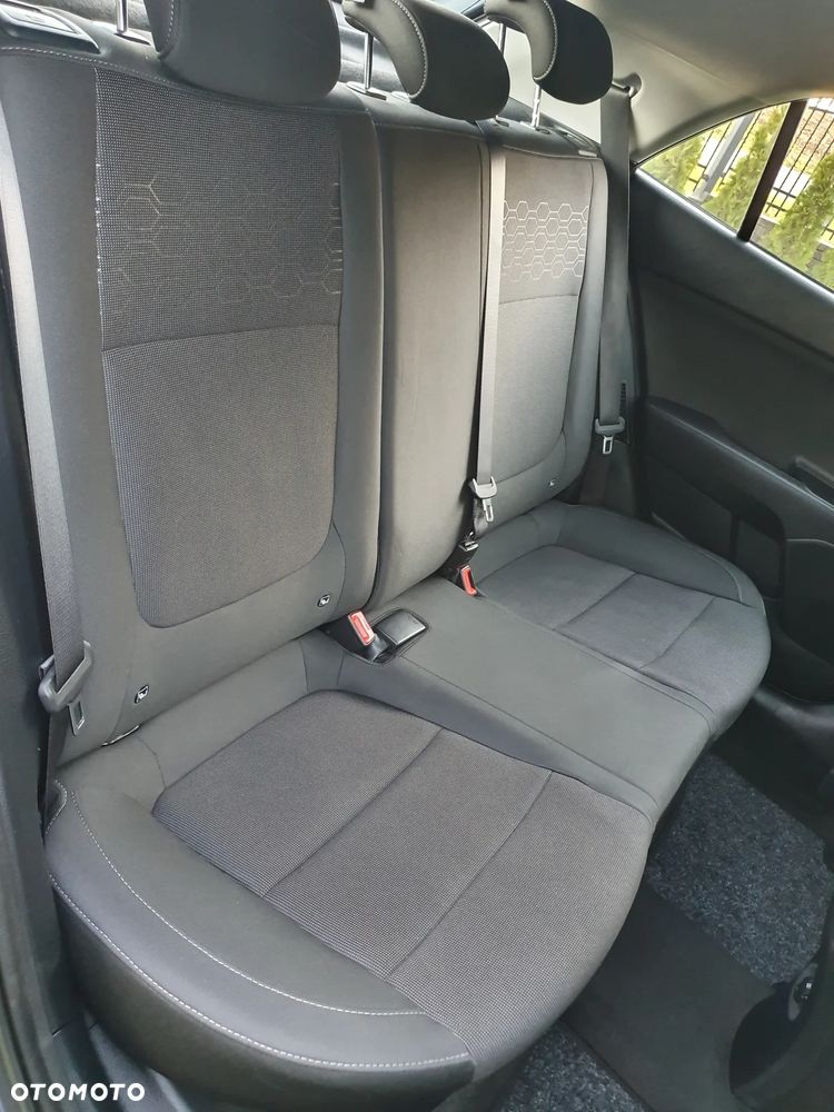 Kia Rio 1.0 T-GDI 120 Mild-Hybrid DCT7 Platinum Edition - 21