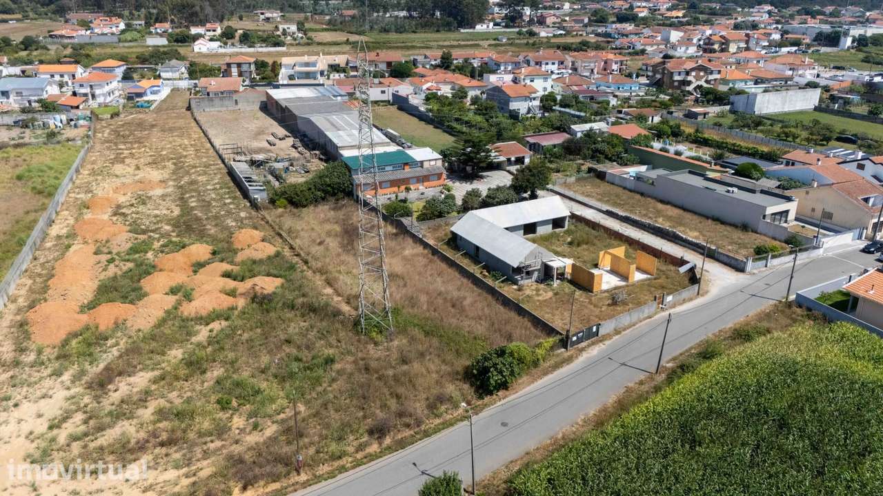 Terreno rústico em zona urbana, em Paramos - Espinho - Grande imagem: 3/12