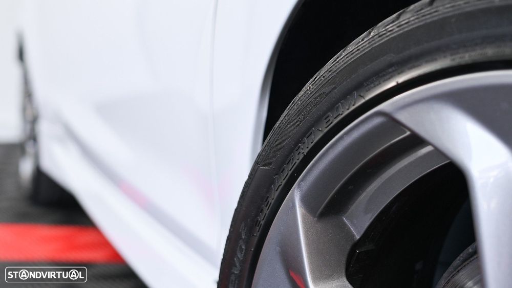 Ford Fiesta 1.6 EcoBoost ST - 9