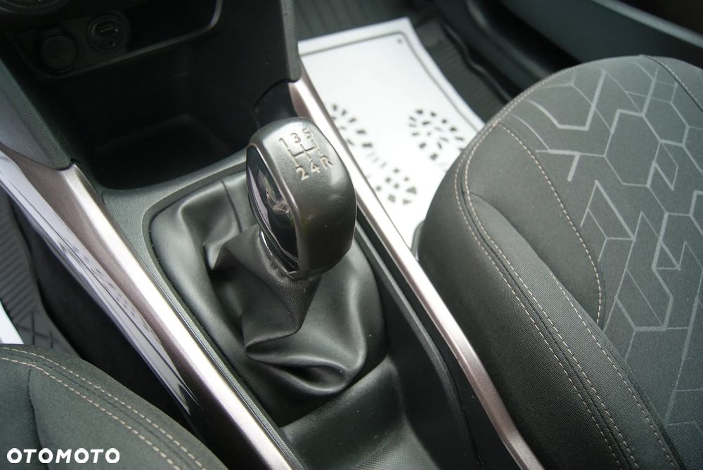 Peugeot 2008 1.2 Pure Tech Style - 30