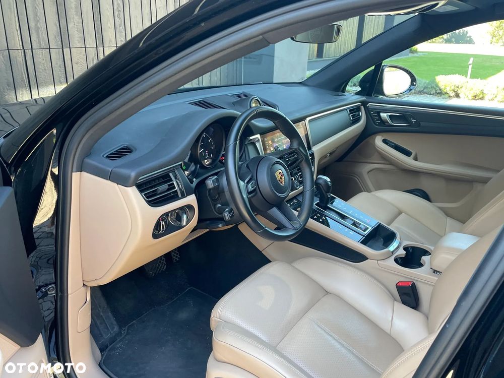 Porsche Macan Standard - 10