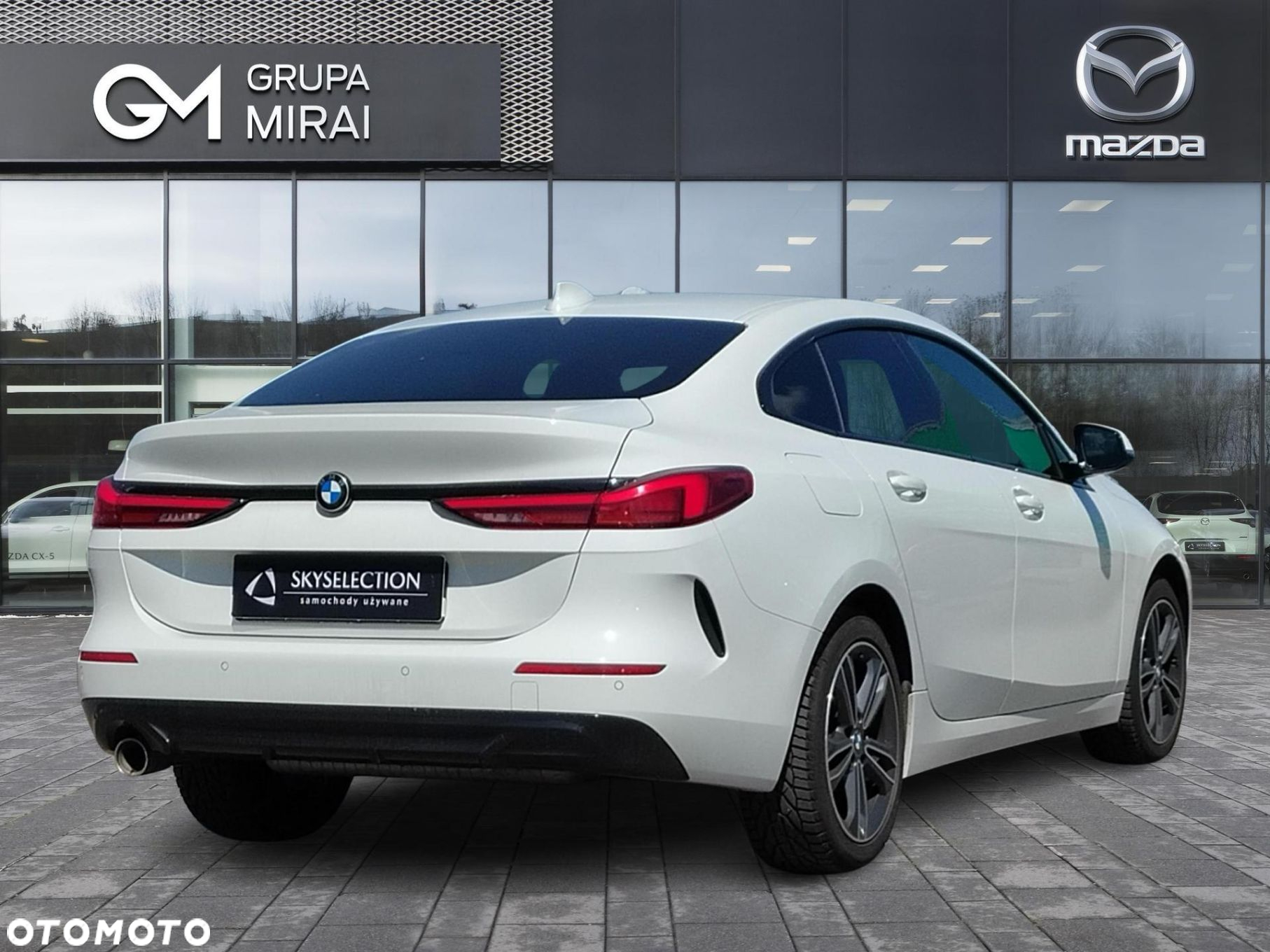 BMW Seria 2 218i - 5