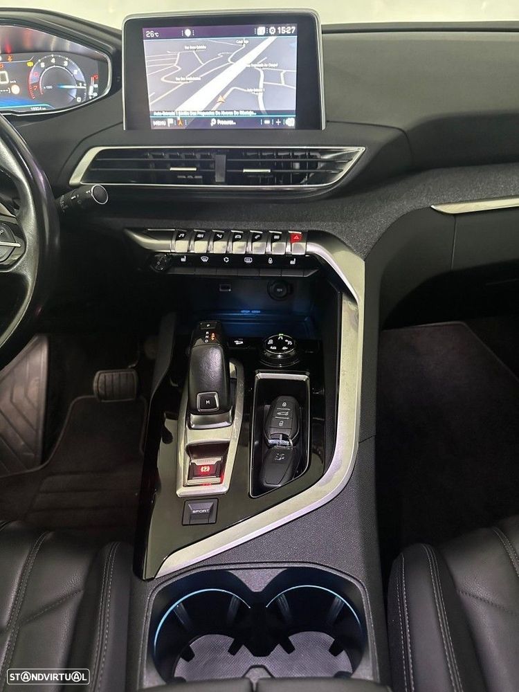 Peugeot 5008 PureTech 130 EAT8 Stop & Start Allure Pack - 10