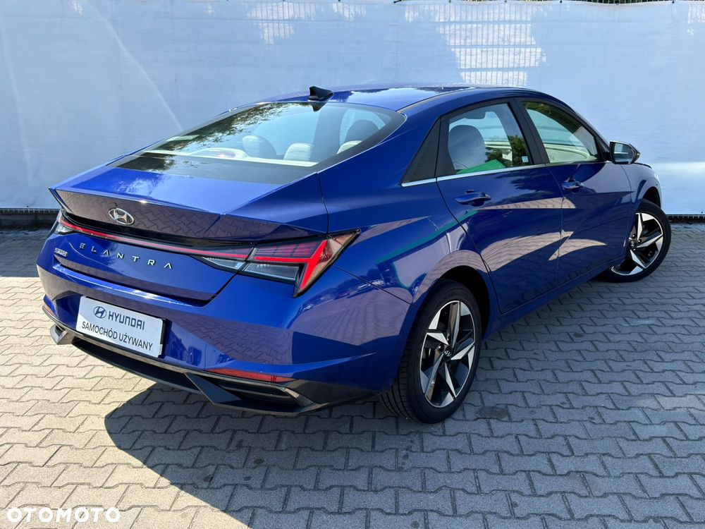 Hyundai Elantra 1.6 Executive CVT - 6