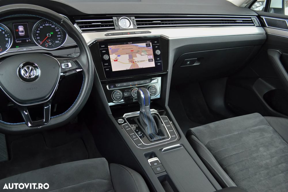 Volkswagen Passat 1.4 TSI DSG GTE - 26