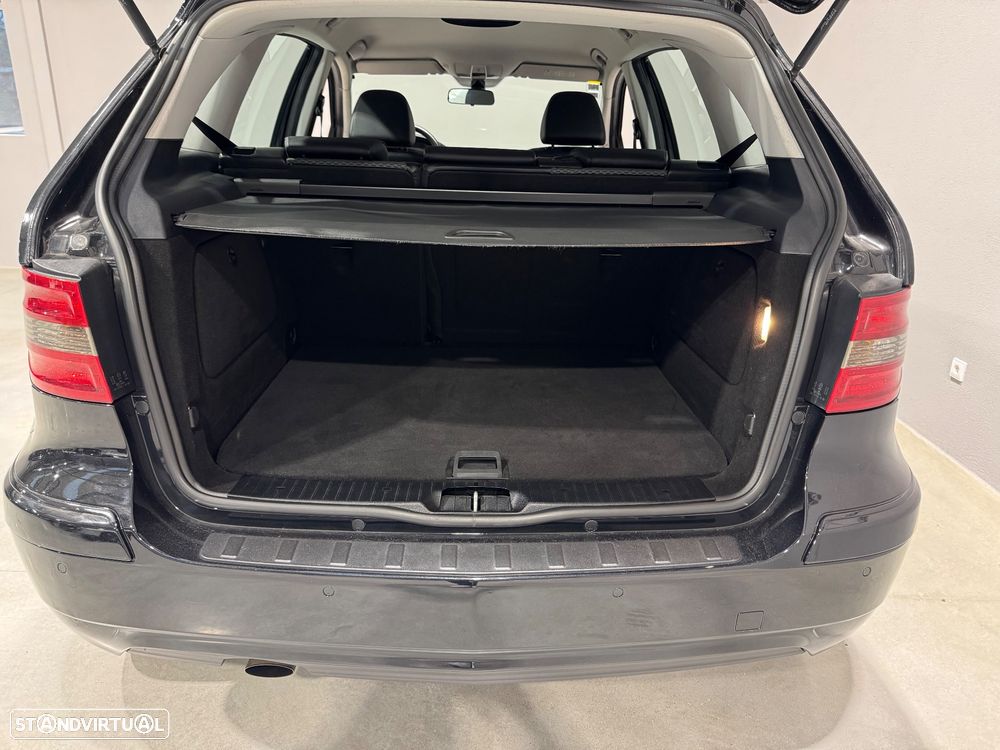 Mercedes-Benz B 180 CDI - 18