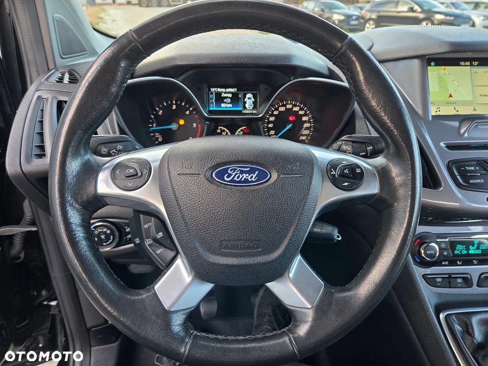 Ford Tourneo Connect Grand - 24