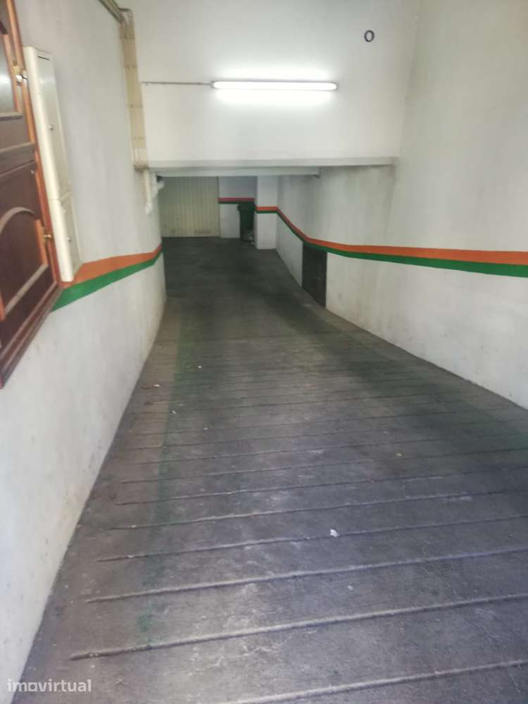 Garagem para arrendar em Algueirão-Mem Martins - Grande imagem: 5/9