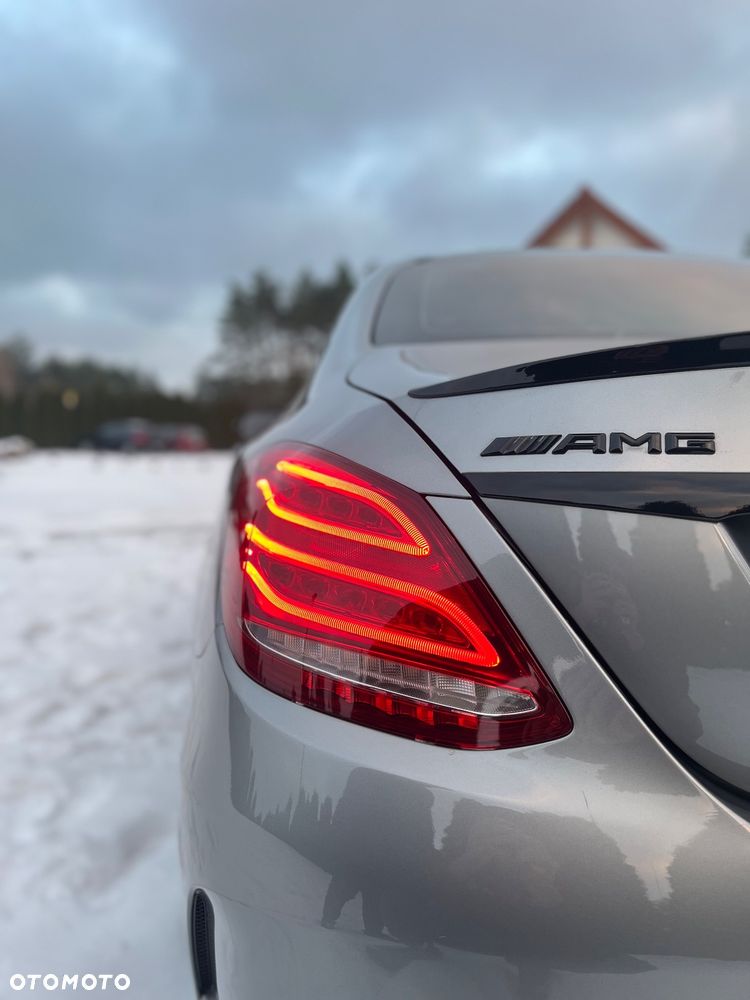 Mercedes-Benz Klasa C 450 AMG 4Matic 7G-TRONIC - 9