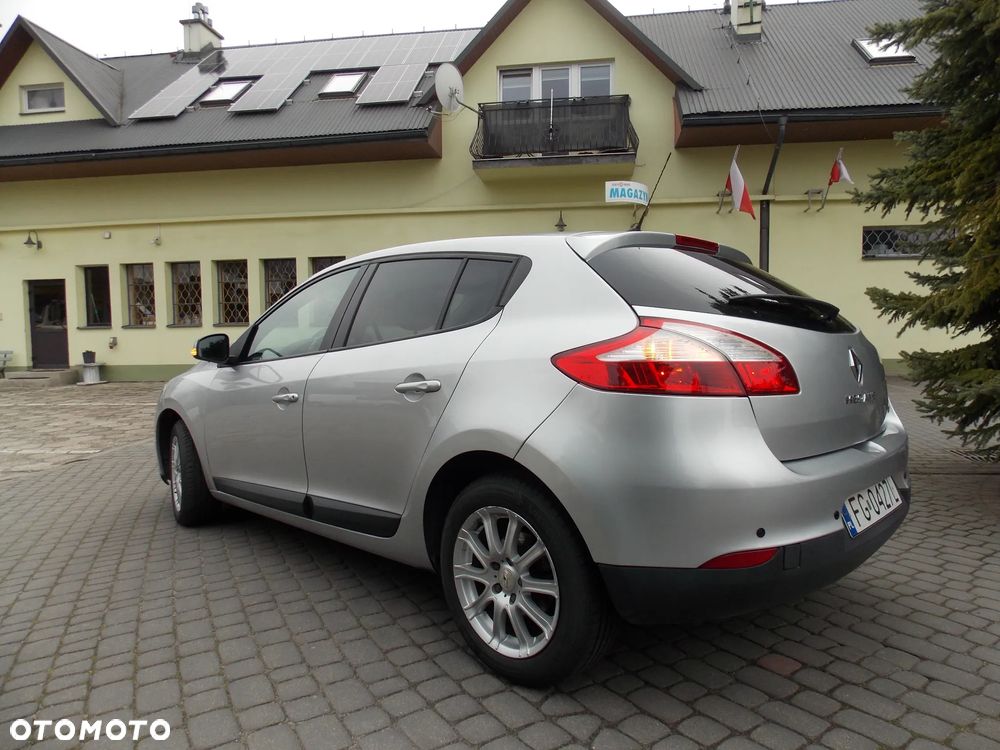 Renault Megane ENERGY TCe 115 Start & Stop Bose Edition - 5
