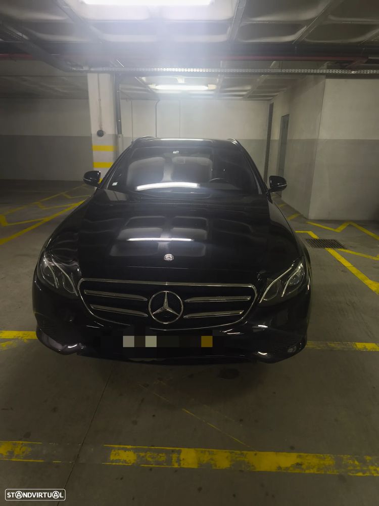 Mercedes-Benz E 220 d Exclusive Line - 1
