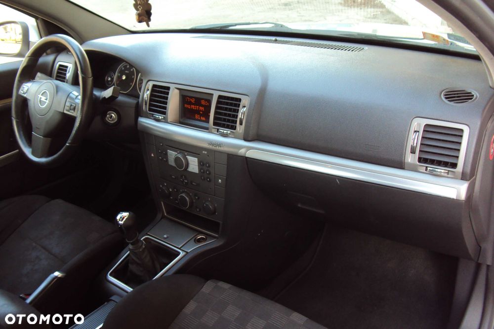 Opel Vectra - 8