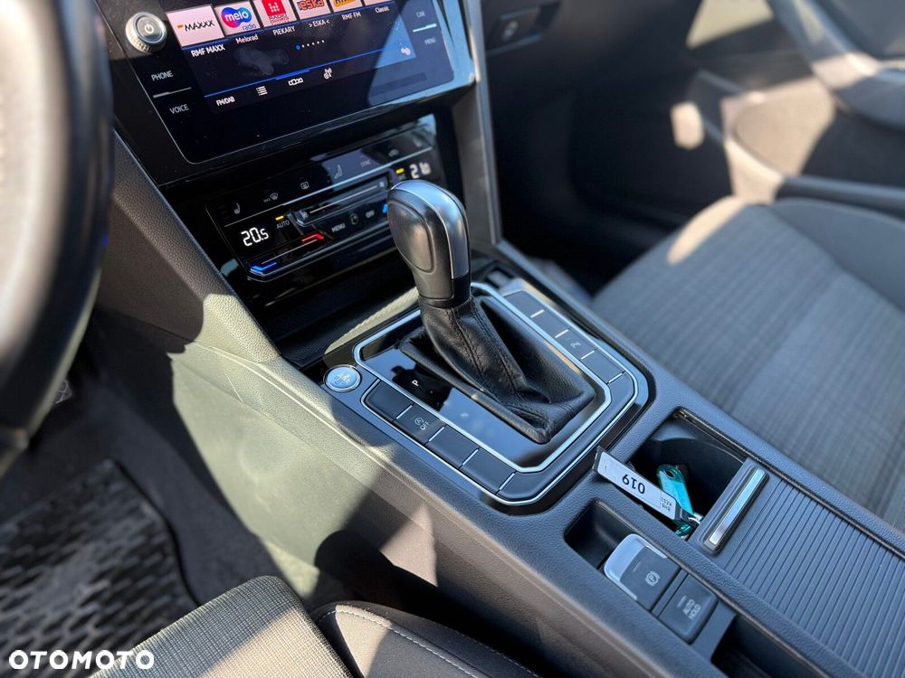 Volkswagen Passat 2.0 TSI Business DSG - 11