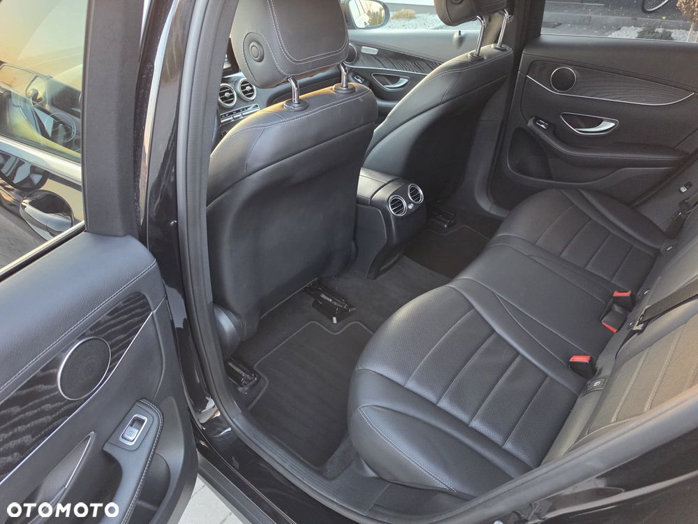 Mercedes-Benz GLC - 16