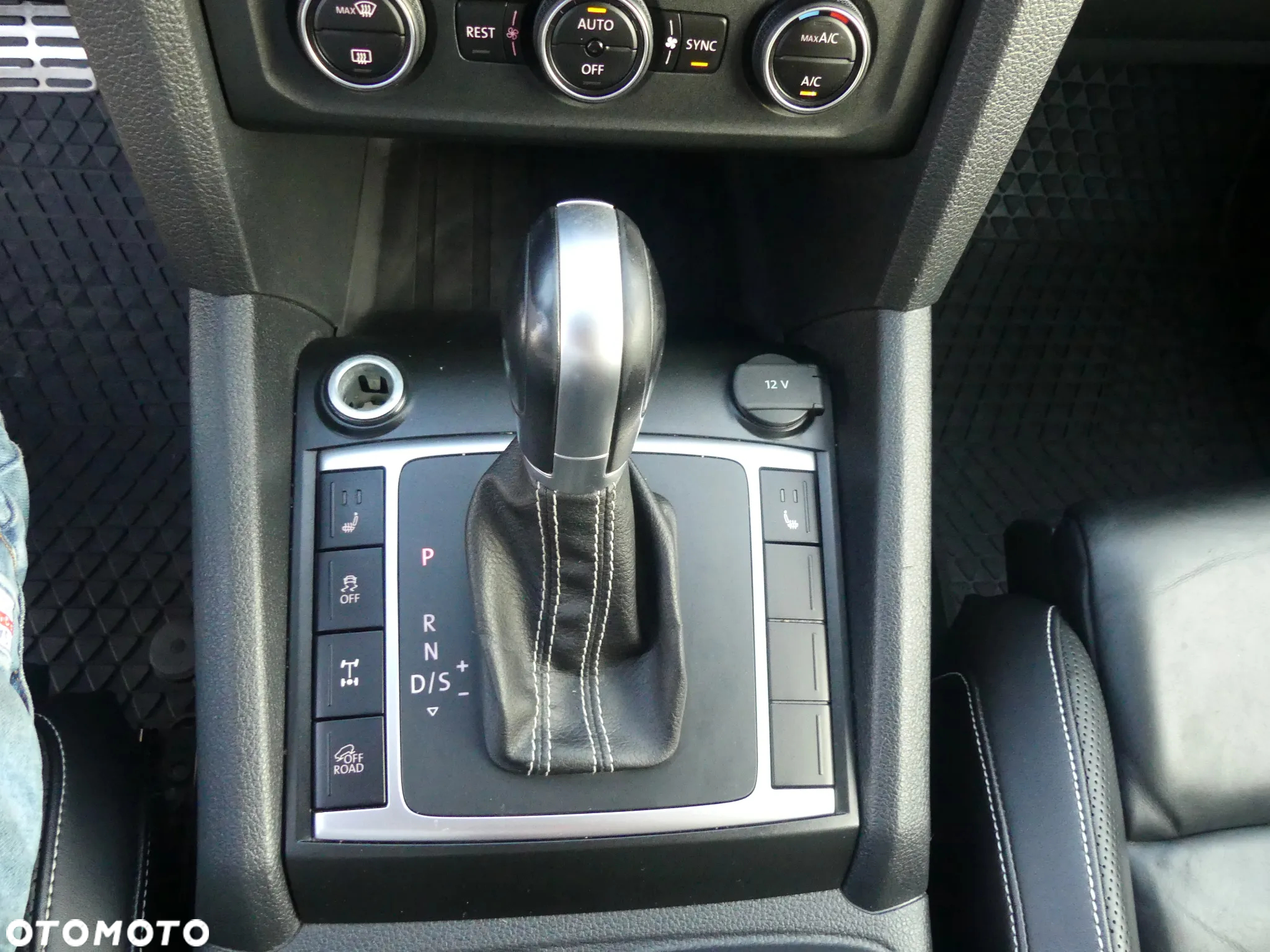 Volkswagen Amarok 3.0 TDI 4MOTION Autm Aventura - 17