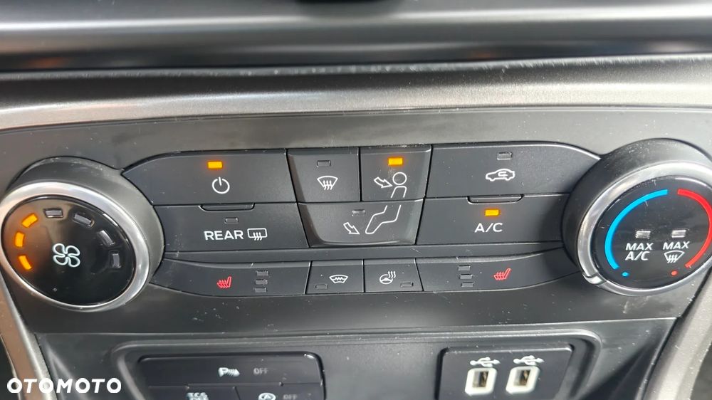 Ford EcoSport 1.0 EcoBoost COOL&CONNECT - 17