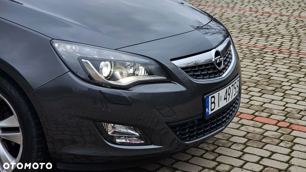 Opel Astra IV 1.4 T Cosmo - 7