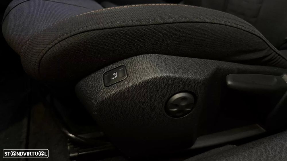 Peugeot 508 SW 1.5 BlueHDi Allure Pack EAT8 - 29