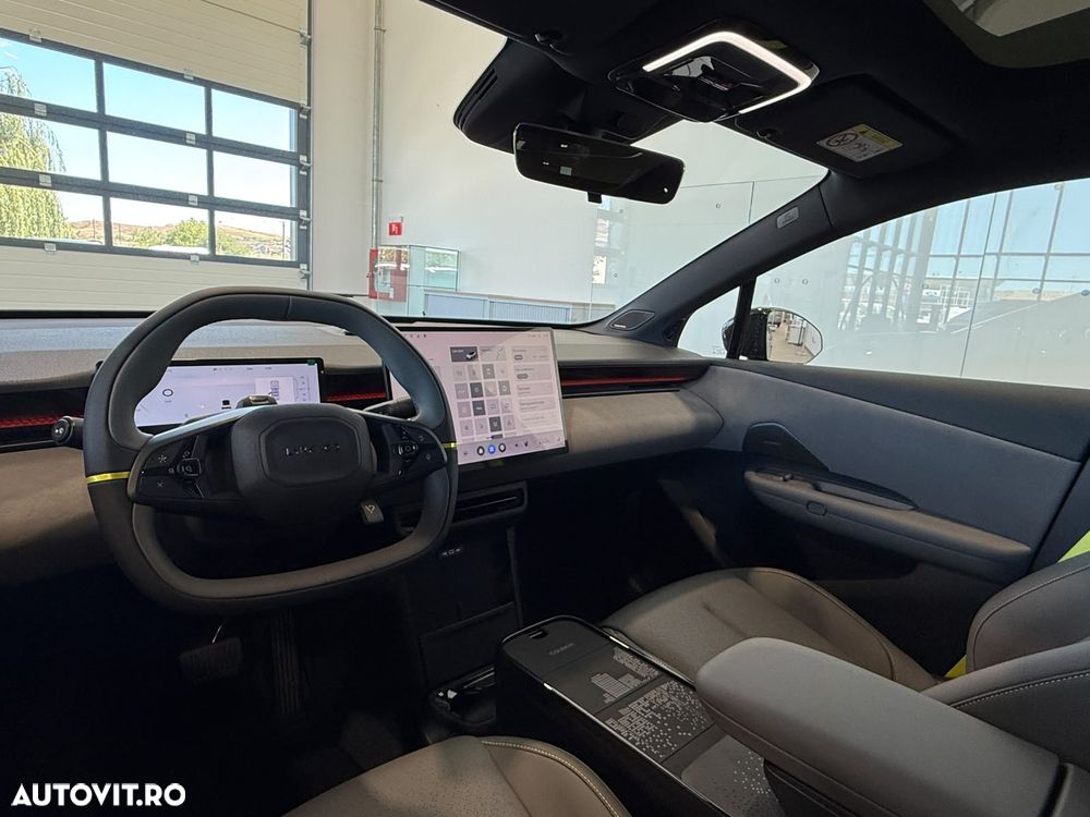 Lynk&Co 02 - 8