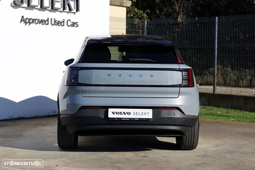 Volvo EX30 69 kWh Single Motor Extended Range Plus - 4