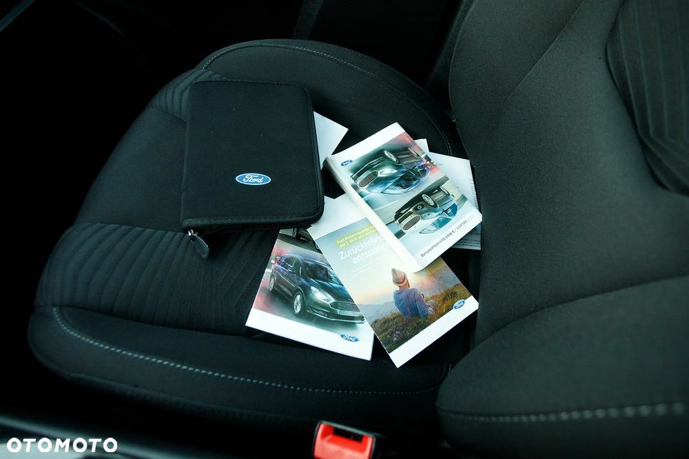 Ford S-Max 1.5 EcoBoost Titanium - 34