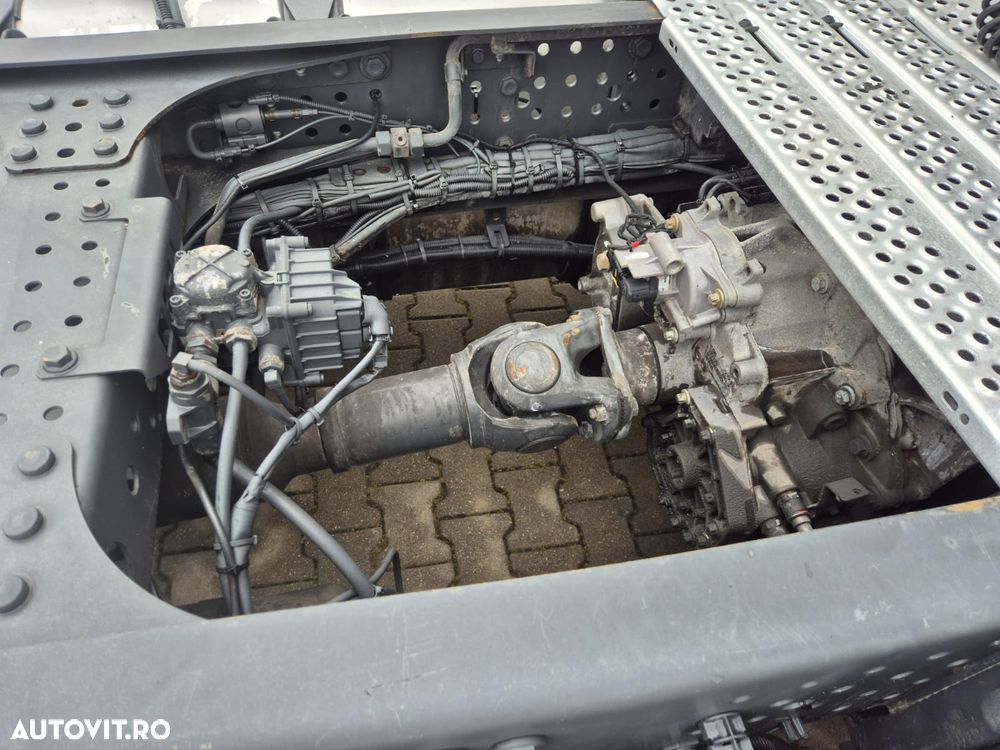 Mercedes-Benz Actors 1845 - 5