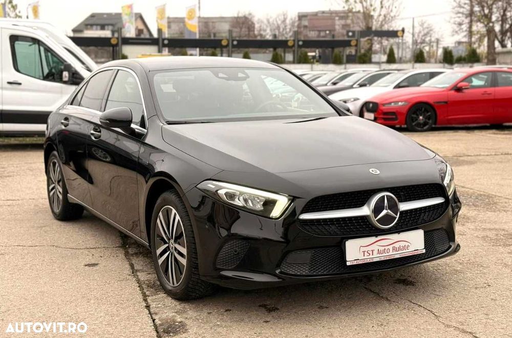 Mercedes-Benz A - 12