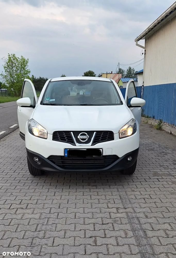 Nissan Qashqai - 1