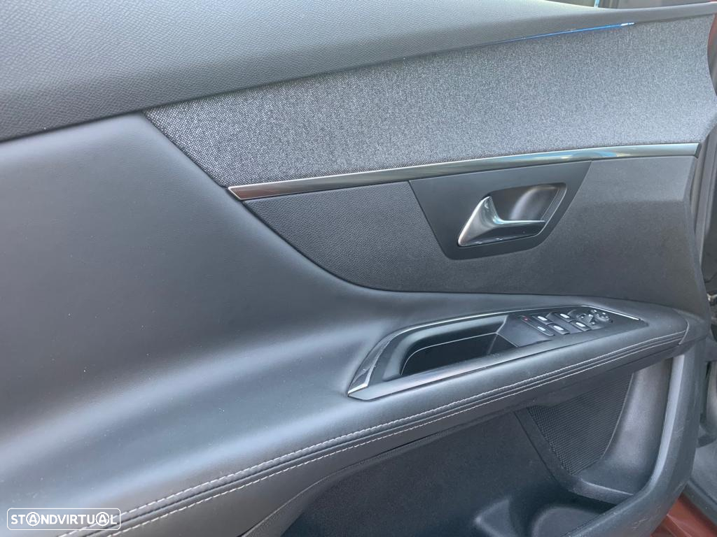 Peugeot 3008 1.6 BlueHDi Allure Grip Control EAT6 - 20