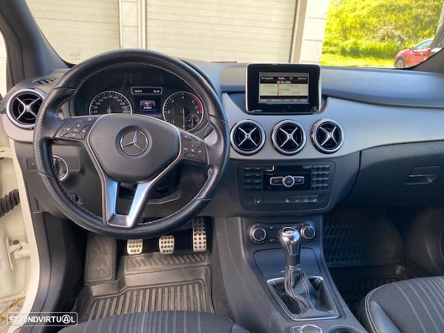 Mercedes-Benz B 180 d AMG Line - 9