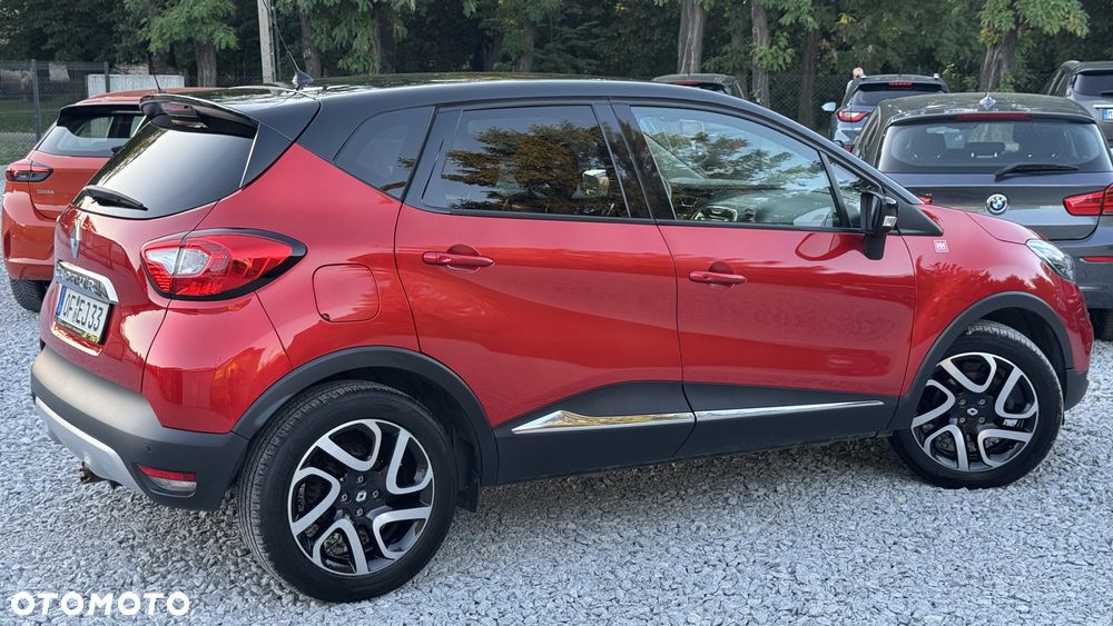 Renault Captur 1.2 TCe Helly Hansen EDC - 26