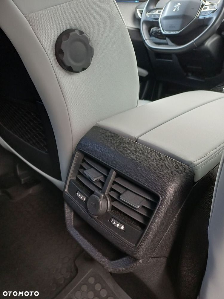 Peugeot 3008 1.6 THP Allure S&S EAT6 - 34