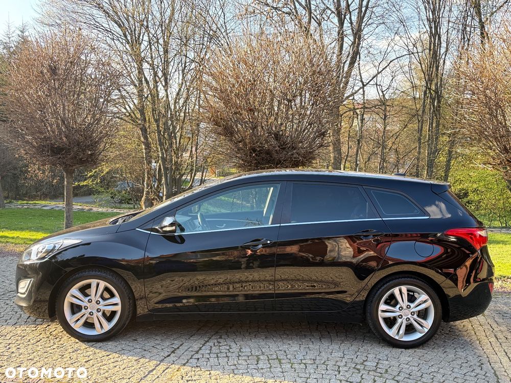 Hyundai i30 blue Kombi 1.6 GDi YES Silver - 6