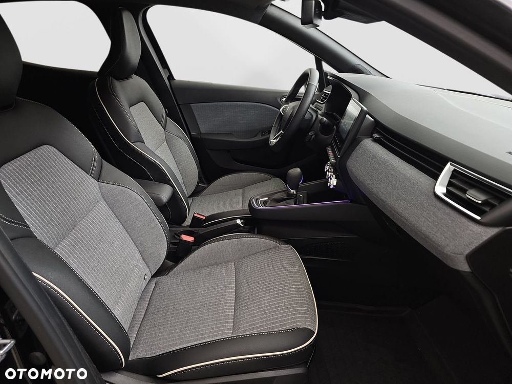 Renault Clio 1.6 E-TECH Techno - 23