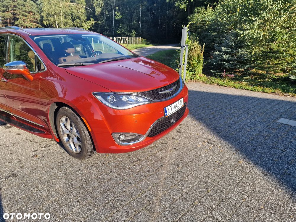 Chrysler Pacifica - 27